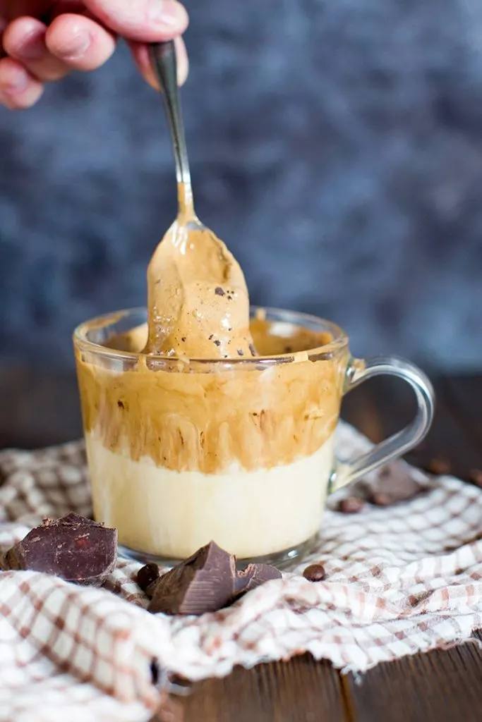 how to make dalgona coffee