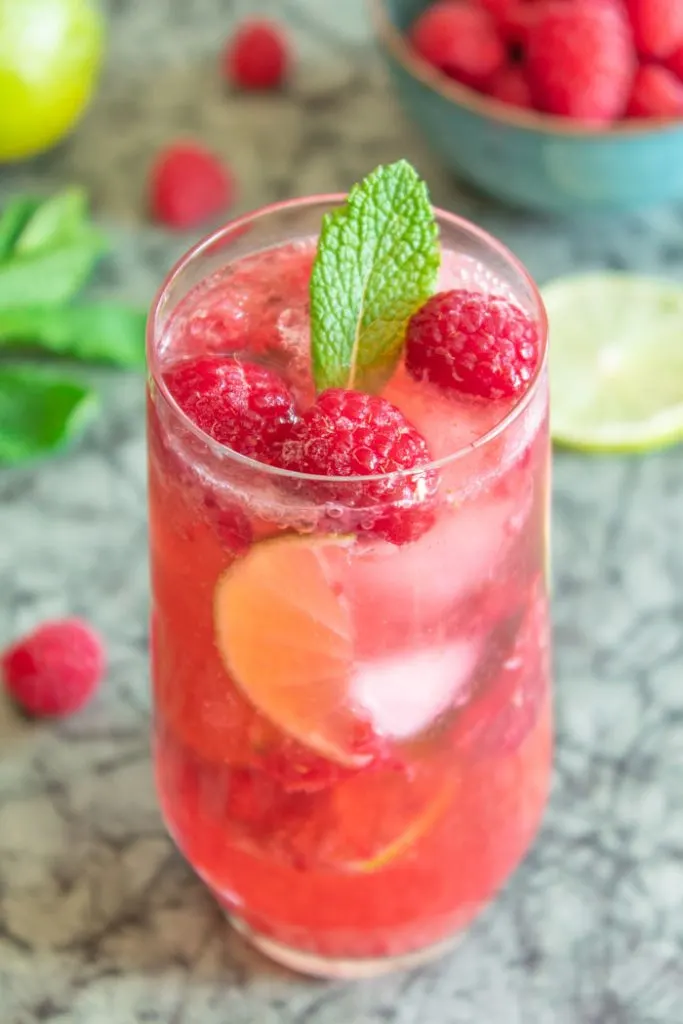 Raspberry mojito cocktail