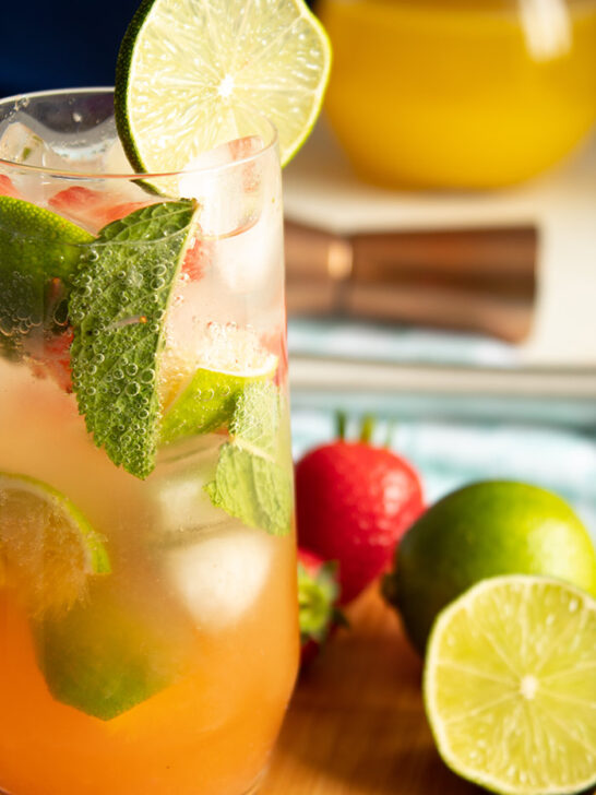 Refreshing Strawberry Pineapple Mojito