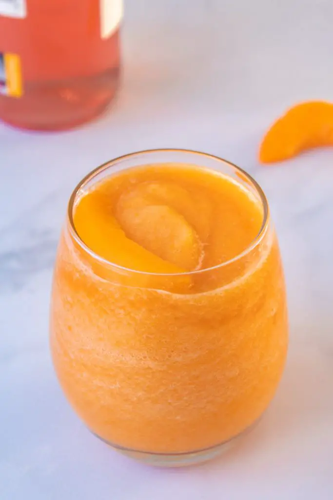 Peach Frosé cocktail