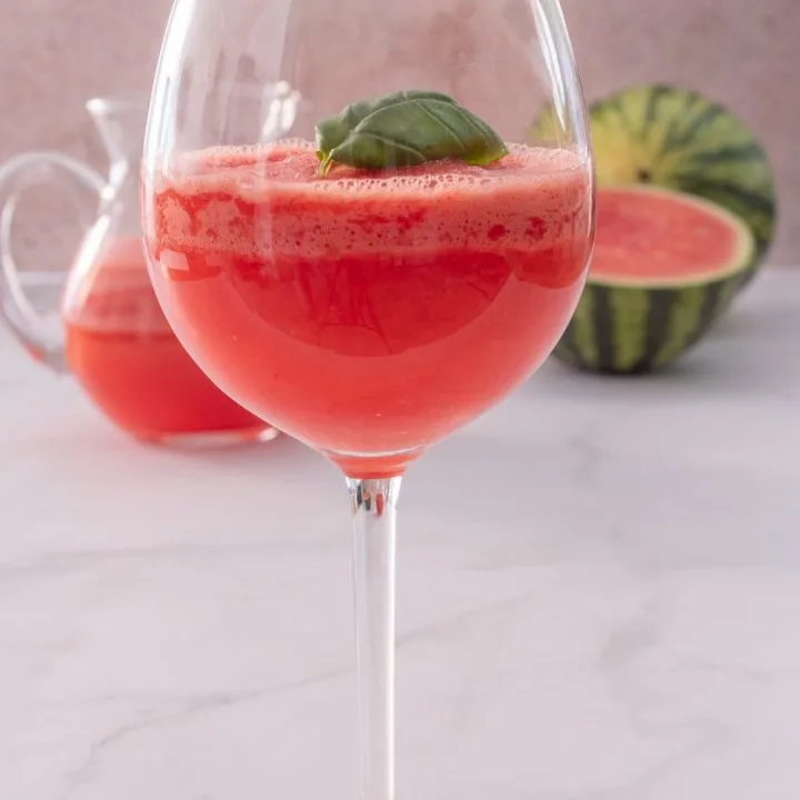 Watermelon Frosé Drink