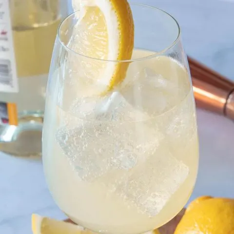 Lemonade Spritzer in a glass
